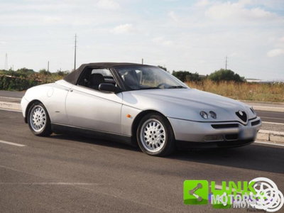 Alfa Romeo Spider 2.0i 16V Twin Spark cat (17)