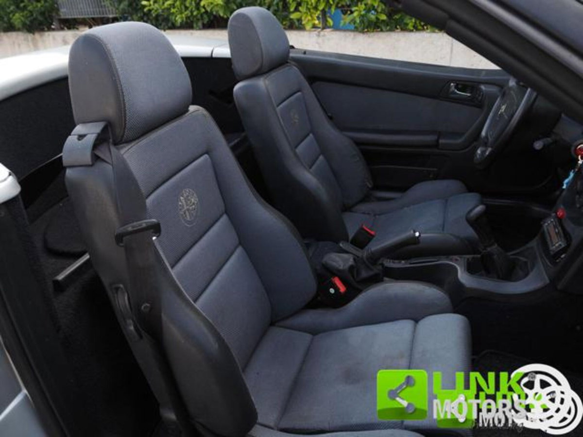 Alfa Romeo Spider 2.0i 16V Twin Spark cat (20)