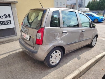 Fiat Idea 1.2 16V BlackLabel (7)