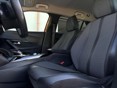 Peugeot 2008 BlueHDi 130 S&S EAT8 Allure Pack (6)