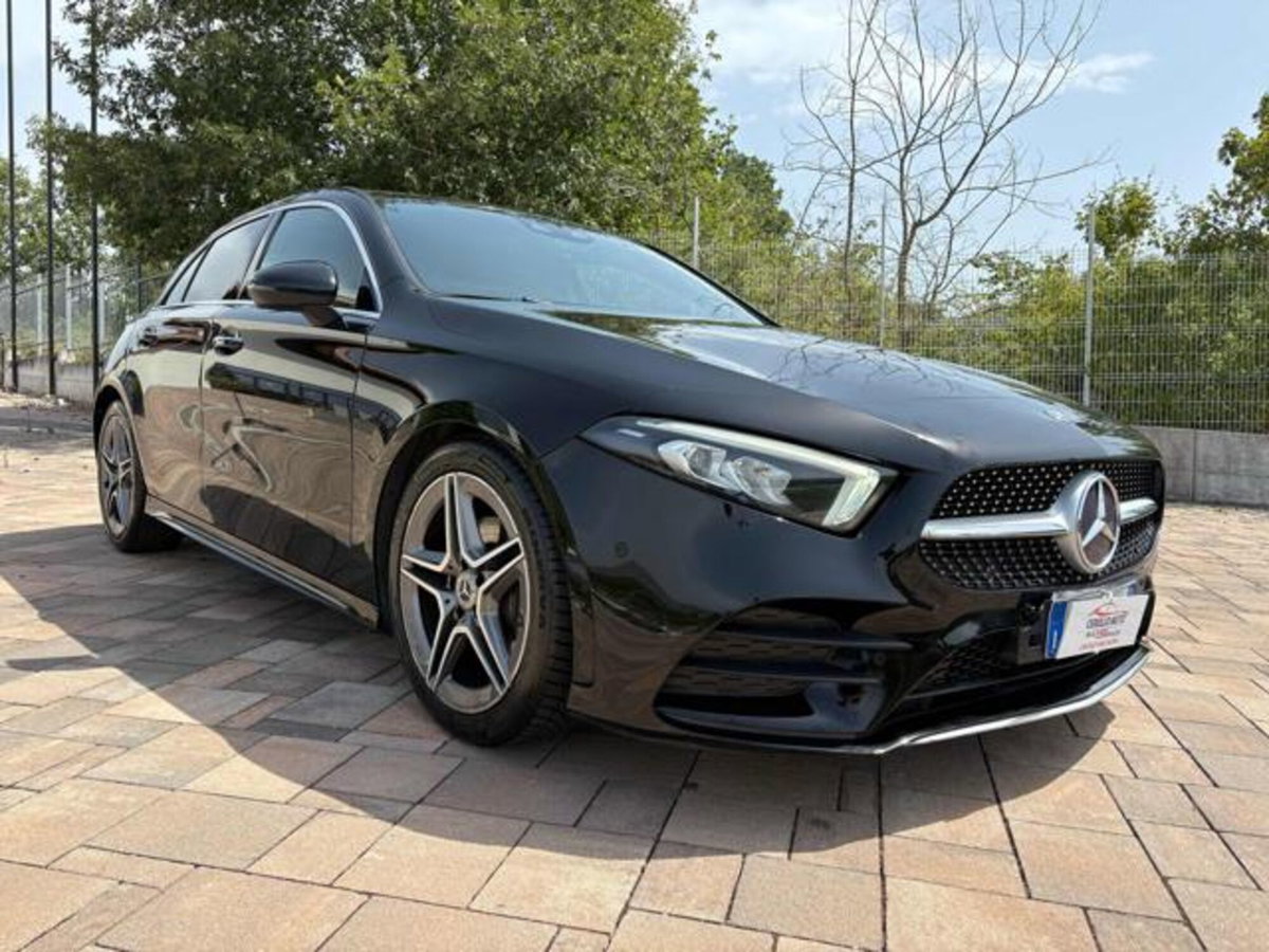 Mercedes-Benz Classe A Sedan 180 d Automatic 4p. Premium (2)