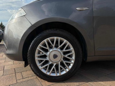 Lancia Ypsilon 1.2 69 CV 5 porte GPL Ecochic Platinum (6)