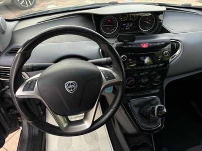 Lancia Ypsilon 1.2 69 CV 5 porte GPL Ecochic Platinum (8)