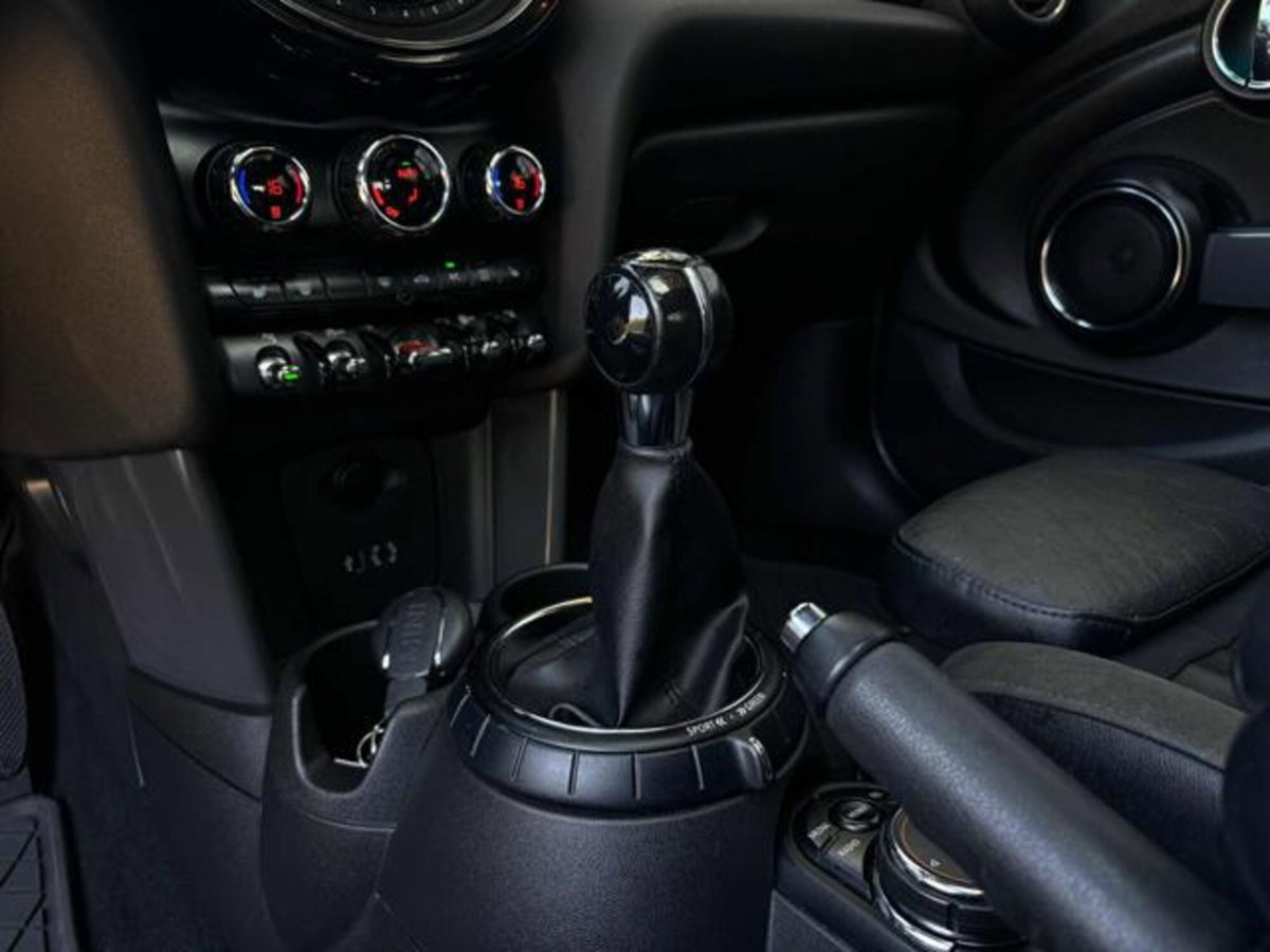 MINI Mini 1.5 Cooper D Hype 5 porte (11)