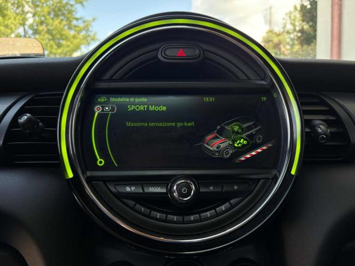 MINI Mini 1.5 Cooper D Hype 5 porte (18)
