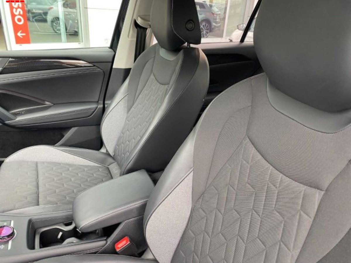 Volkswagen Tiguan Allspace 2.0 tdi Elegance 150cv dsg (10)