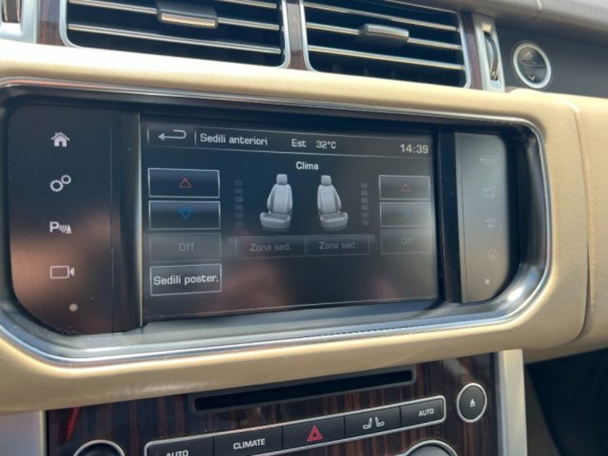 Land Rover Range Rover 3.0 TDV6 Vogue (14)