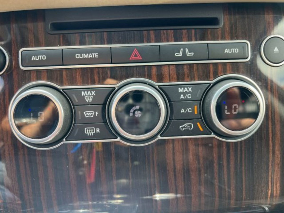 Land Rover Range Rover 3.0 TDV6 Vogue (15)