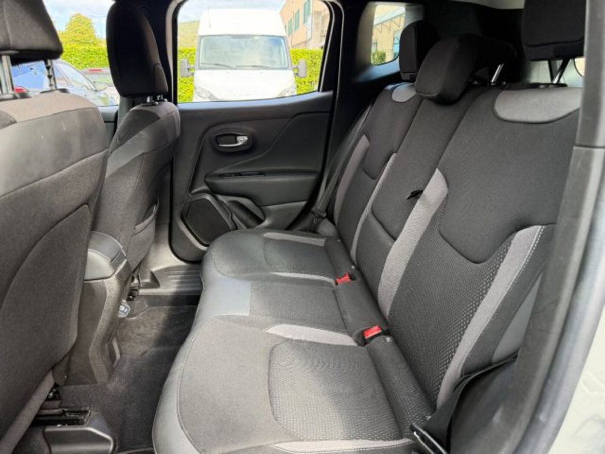 Jeep Renegade 1.6 Mjt 130 CV Limited (10)