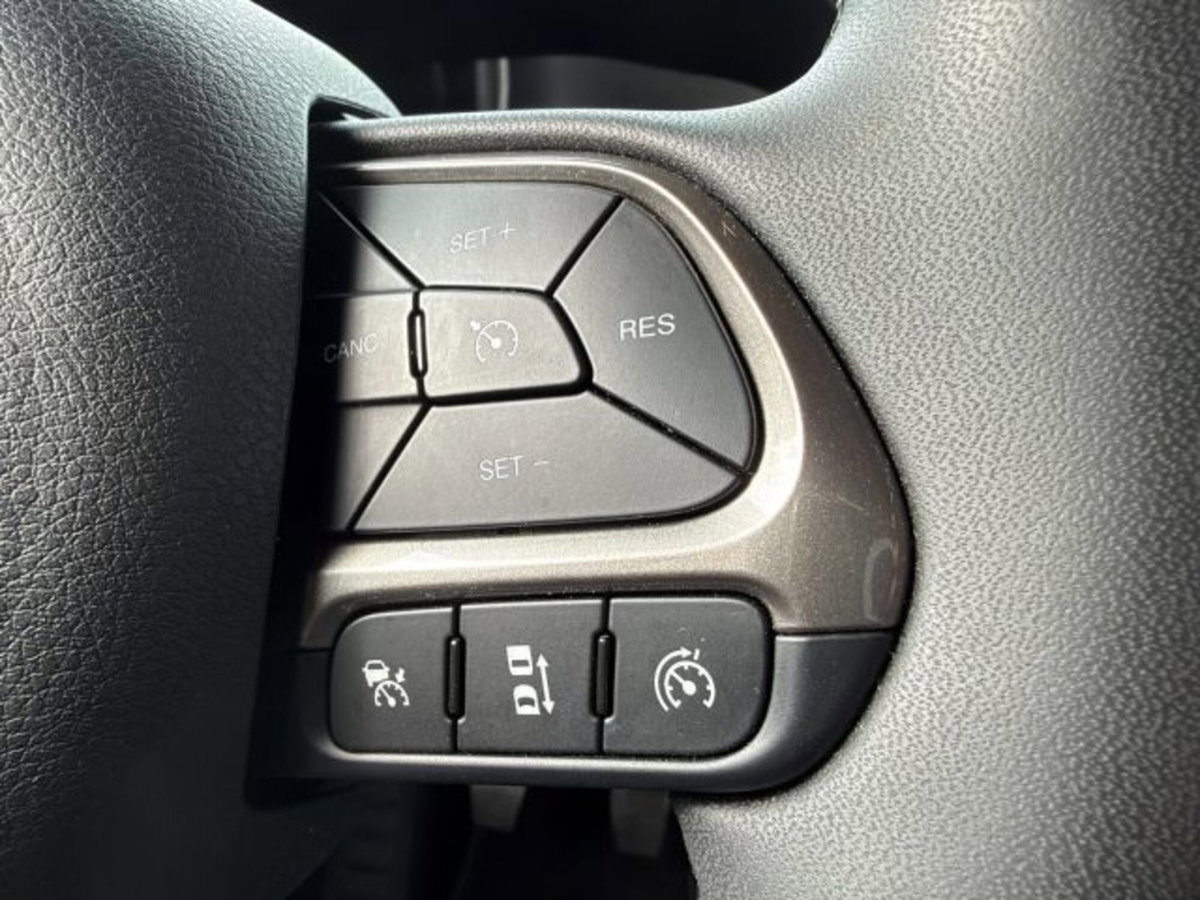 Jeep Renegade 1.6 Mjt 130 CV Limited (13)