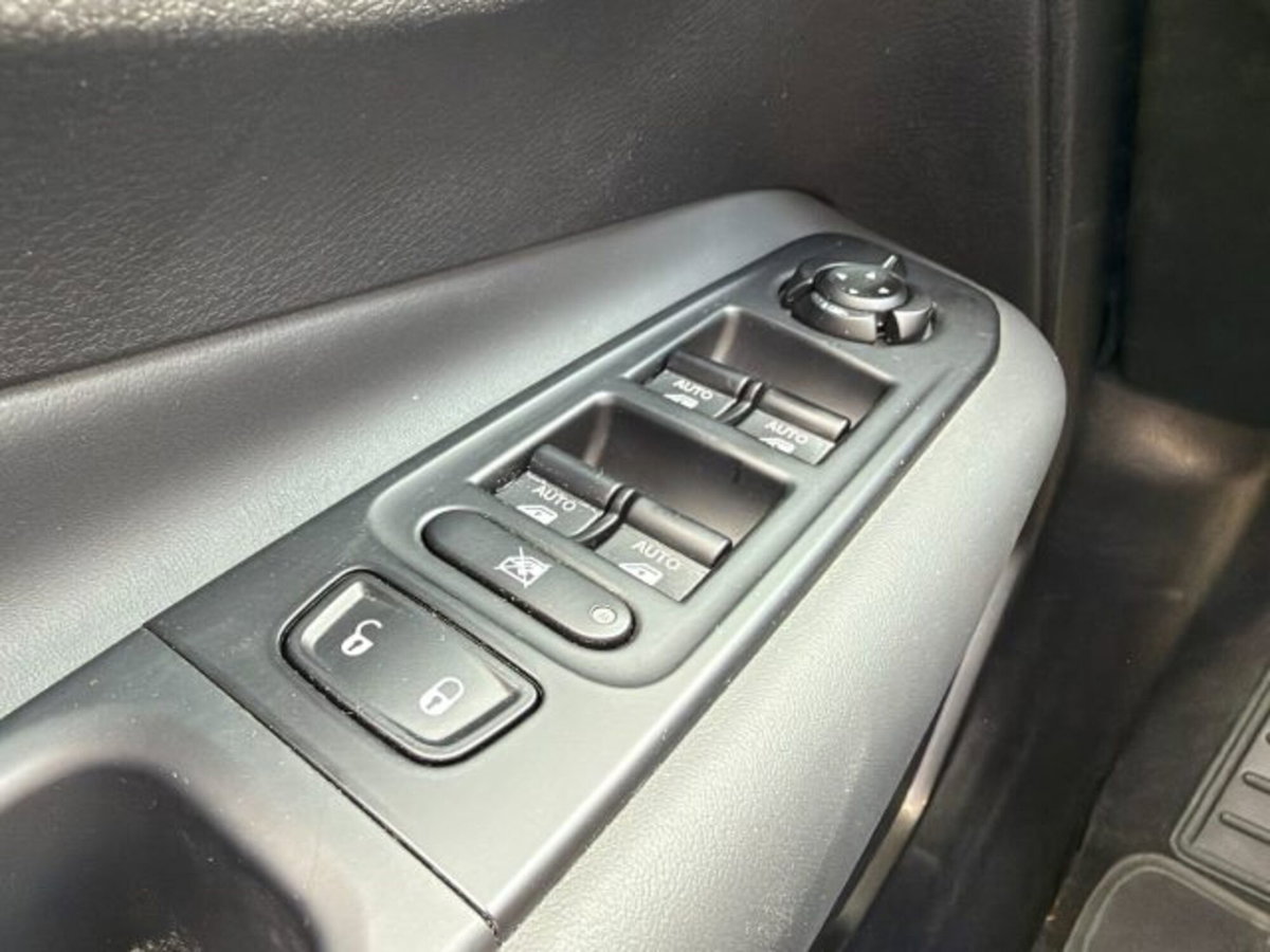 Jeep Renegade 1.6 Mjt 130 CV Limited (18)