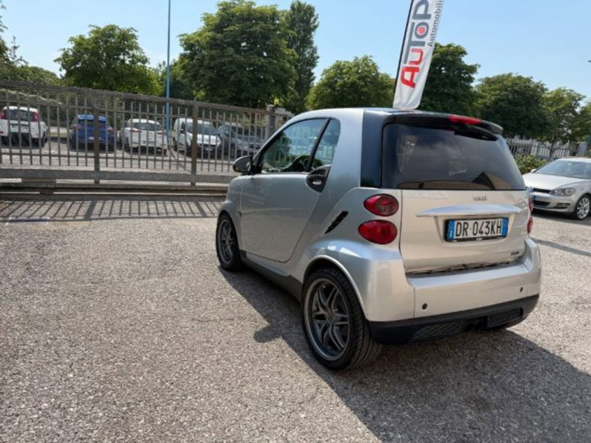 smart Fortwo 1000 72 kW coupé BRABUS Xclusive (7)