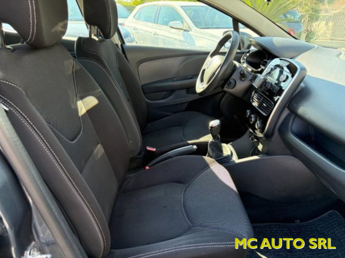 Renault Clio 1.2 75CV 5 porte Life (10)