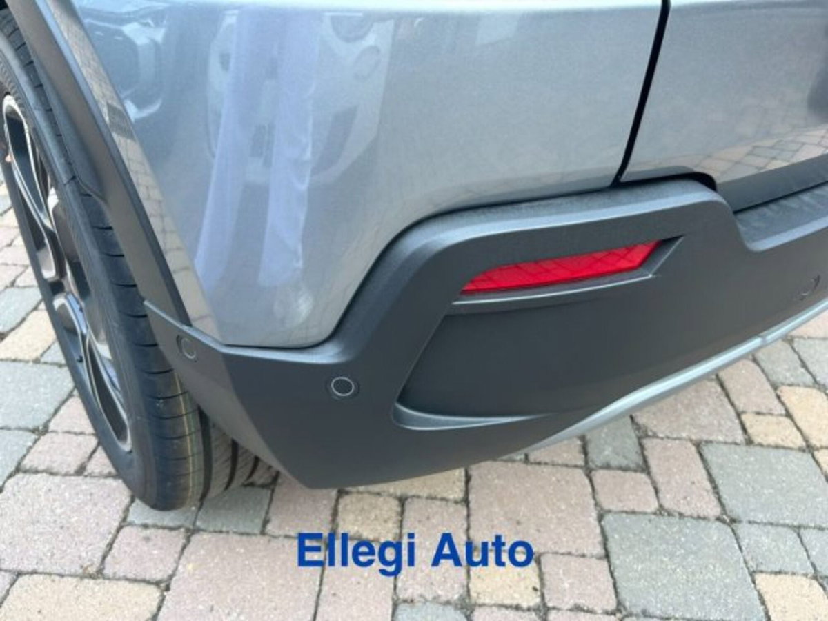 Jeep Avenger 1.2 turbo Summit fwd 100cv (12)