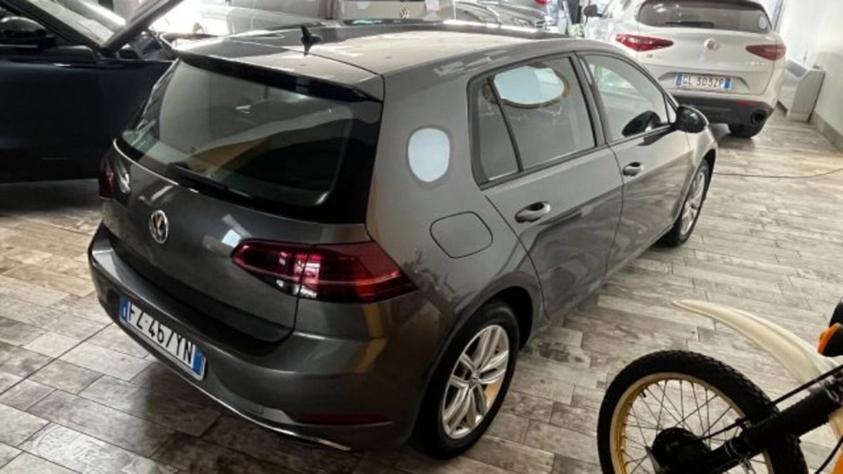Volkswagen Golf 2.0 TDI DSG 5p. Business BlueMotion Technology (5)