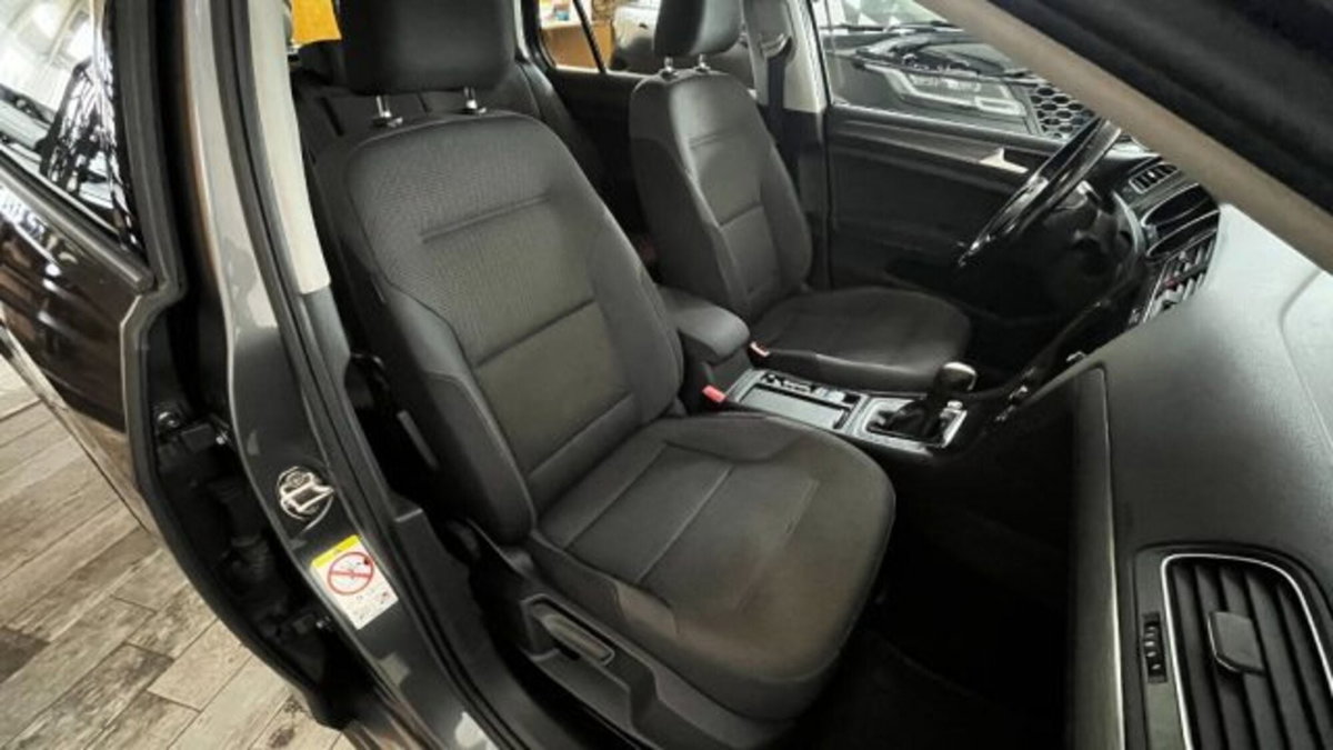 Volkswagen Golf 2.0 TDI DSG 5p. Business BlueMotion Technology (6)