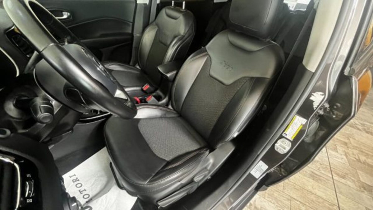 Jeep Compass 2.0 Multijet II aut. 4WD Limited (8)