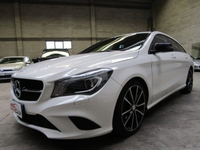 Mercedes-Benz CLA Shooting Brake 180 d Automatic Sport