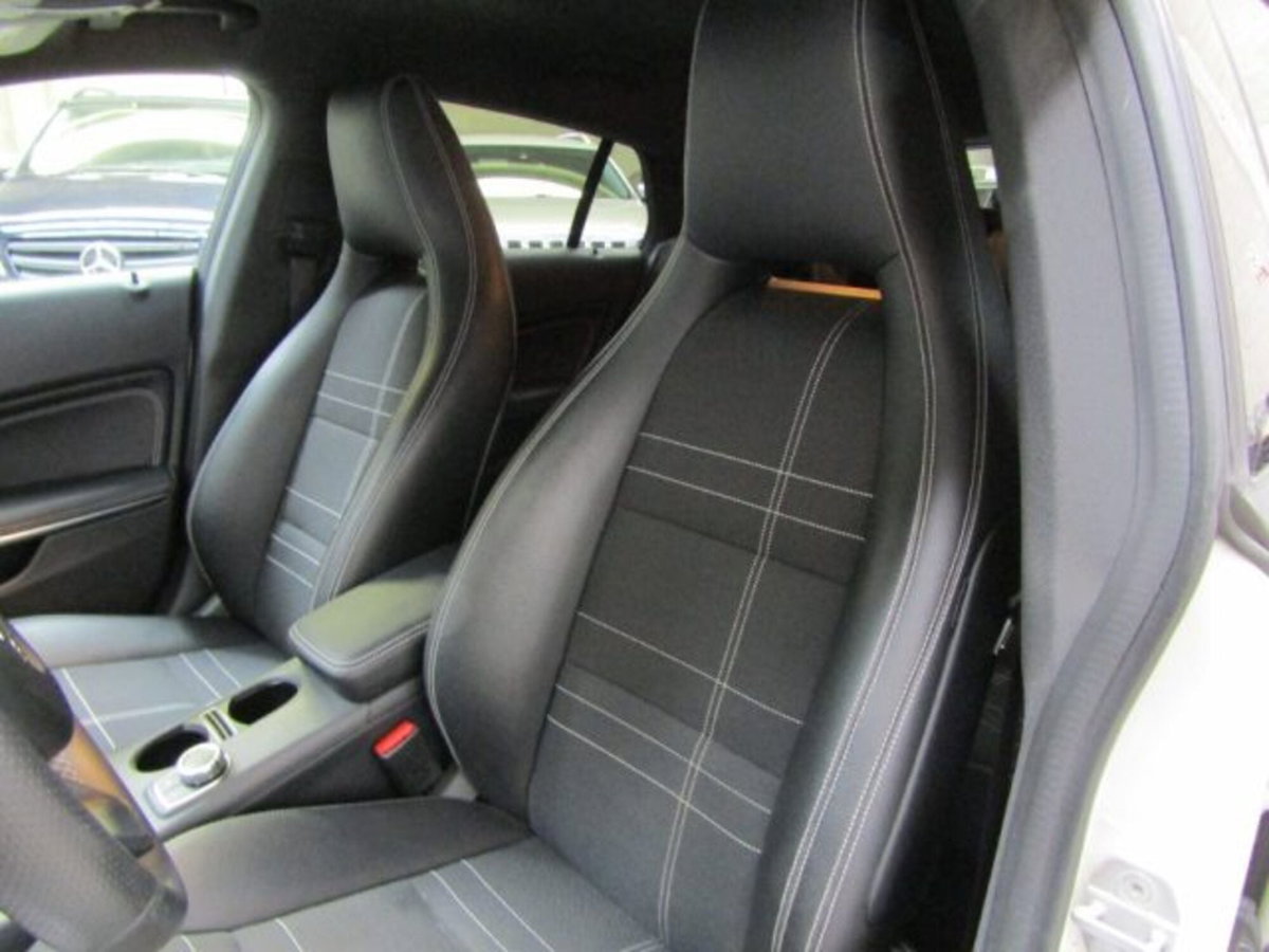 Mercedes-Benz CLA Shooting Brake 180 d Automatic Sport (10)