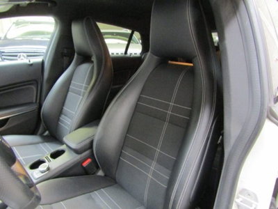 Mercedes-Benz CLA Shooting Brake 180 d Automatic Sport (10)