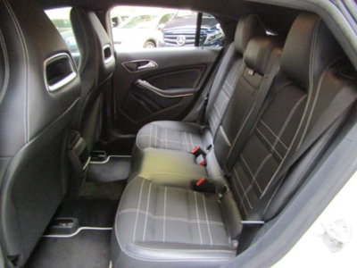 Mercedes-Benz CLA Shooting Brake 180 d Automatic Sport (11)
