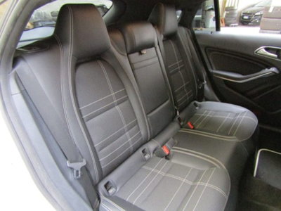 Mercedes-Benz CLA Shooting Brake 180 d Automatic Sport (14)
