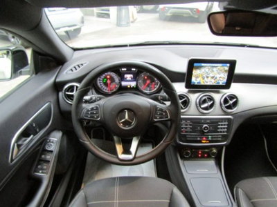 Mercedes-Benz CLA Shooting Brake 180 d Automatic Sport (19)
