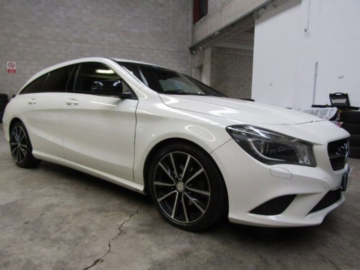 Mercedes-Benz CLA Shooting Brake 180 d Automatic Sport (3)