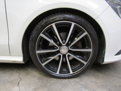 Mercedes-Benz CLA Shooting Brake 180 d Automatic Sport (4)