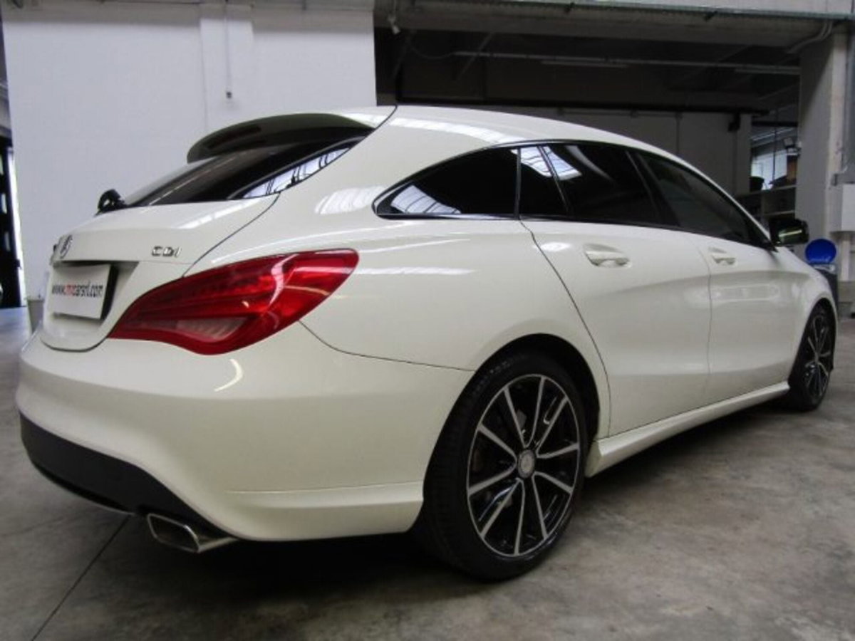 Mercedes-Benz CLA Shooting Brake 180 d Automatic Sport (5)