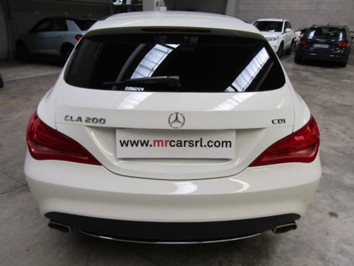 Mercedes-Benz CLA Shooting Brake 180 d Automatic Sport (6)