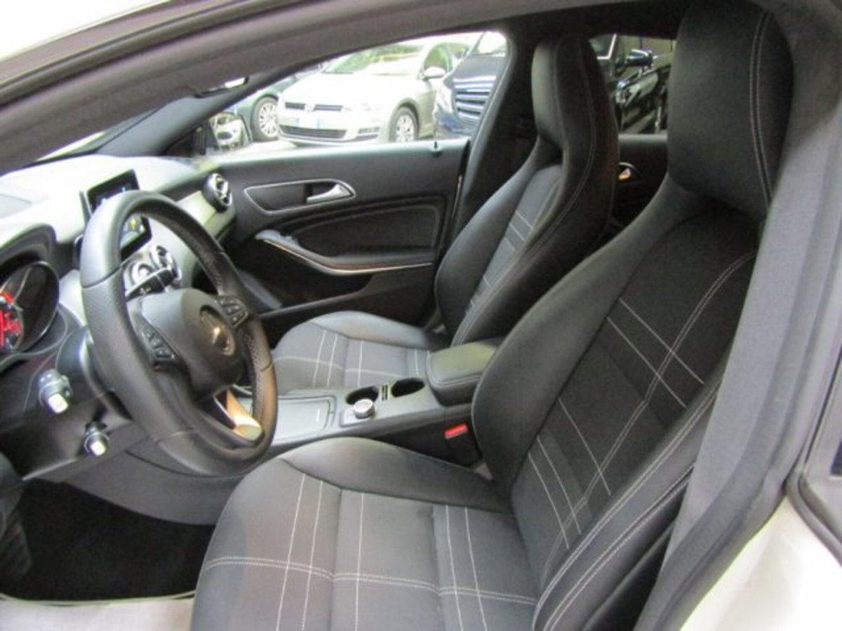 Mercedes-Benz CLA Shooting Brake 180 d Automatic Sport (8)