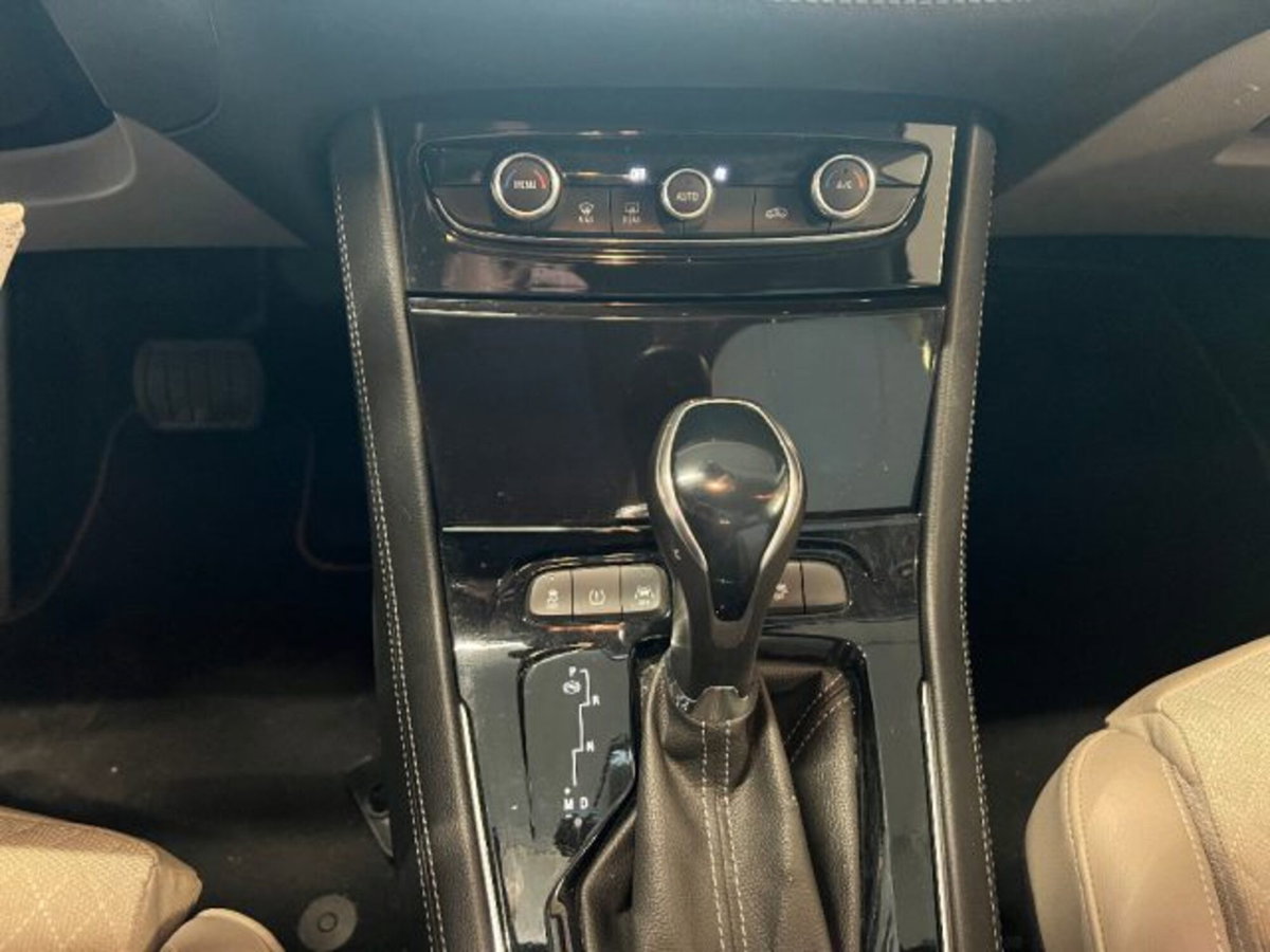 Opel Grandland X 1.6 diesel Ecotec Start&Stop Ultimate (10)