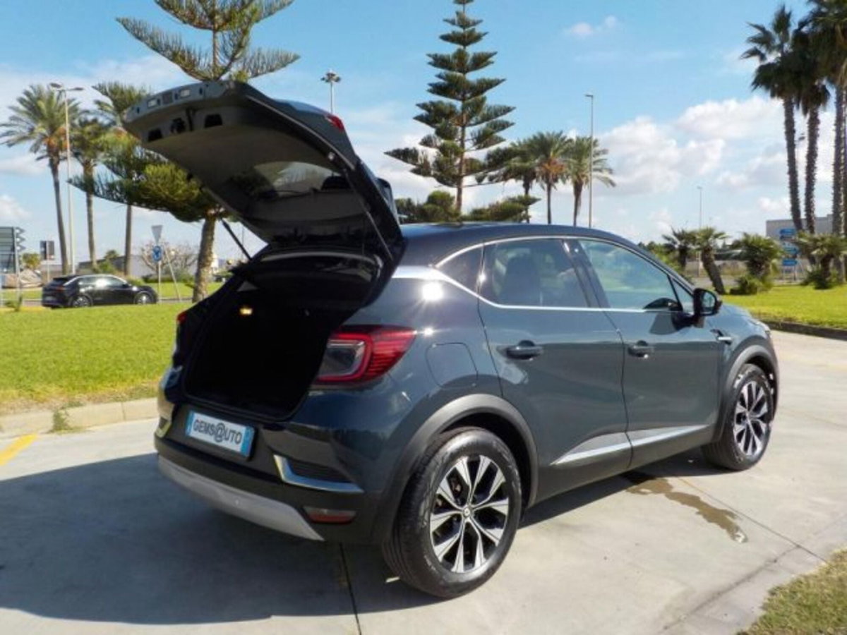 Renault Captur Full Hybrid E-Tech 145 CV Techno (7)