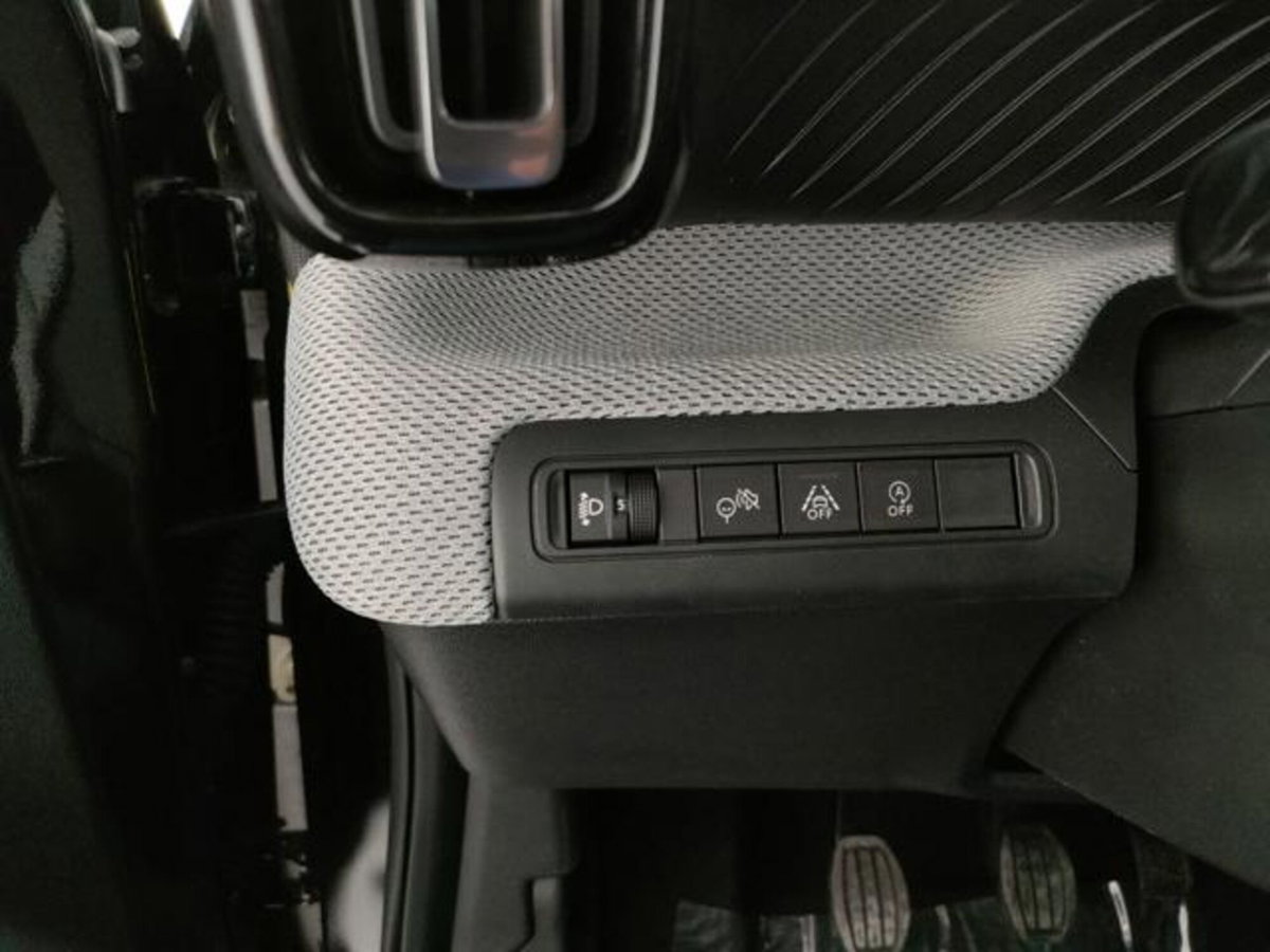 Citroen C3 Aircross 1.2 puretech turbo Plus 100cv (6)