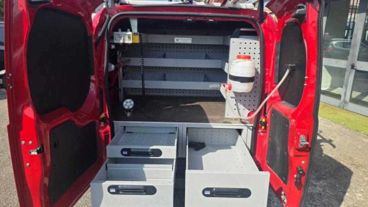 Fiat Fiorino combi N1 1.3 mjt 95cv Adventure (7)