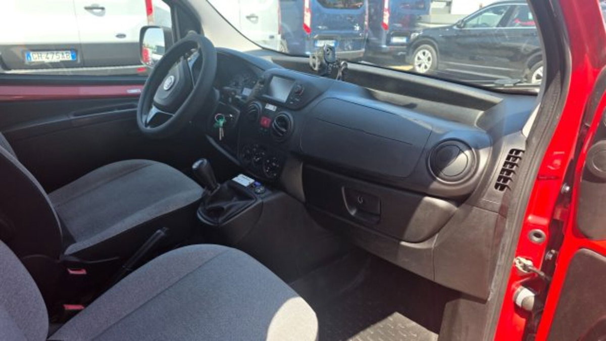 Fiat Fiorino 1.3 MJT 95CV Combi Semi Adventure (12)
