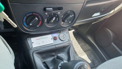 Fiat Fiorino 1.3 MJT 95CV Combi Semi Adventure (14)