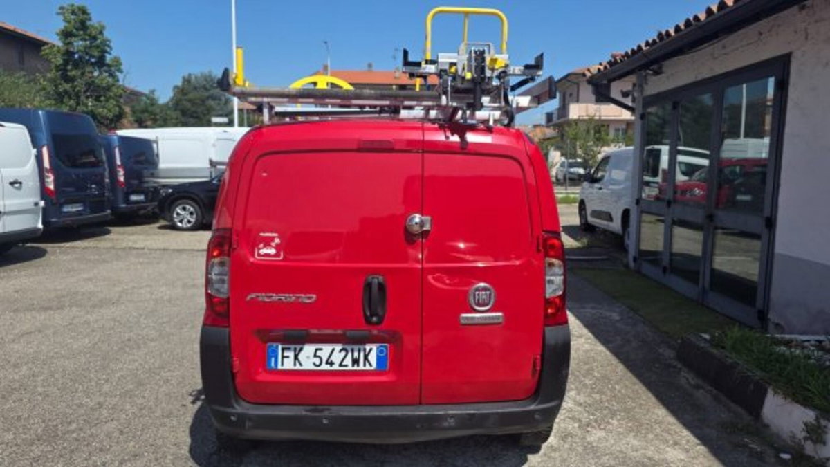 Fiat Fiorino 1.3 MJT 95CV Combi Semi Adventure (6)