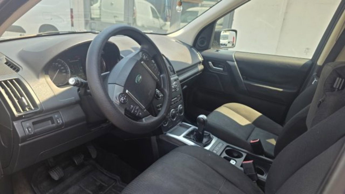 Land Rover Freelander 2.2 TD4 S.W. S (10)