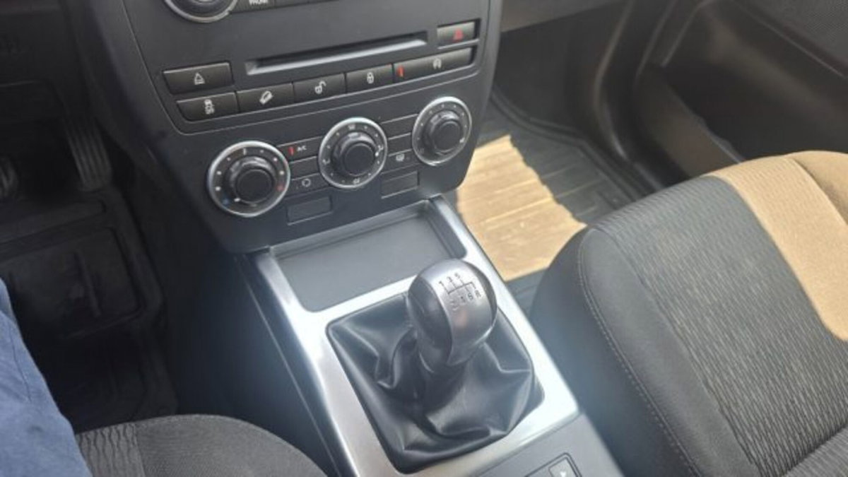 Land Rover Freelander 2.2 TD4 S.W. S (13)