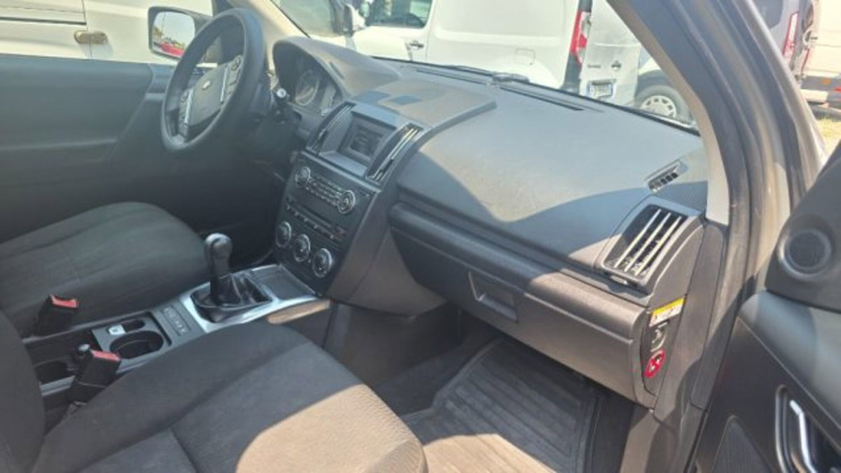 Land Rover Freelander 2.2 TD4 S.W. S (8)