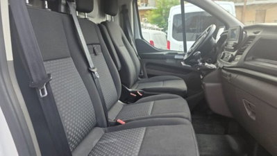 Ford Transit Custom Furgone 320 2.0 EcoBlue 130 PL Combi Trend (8)