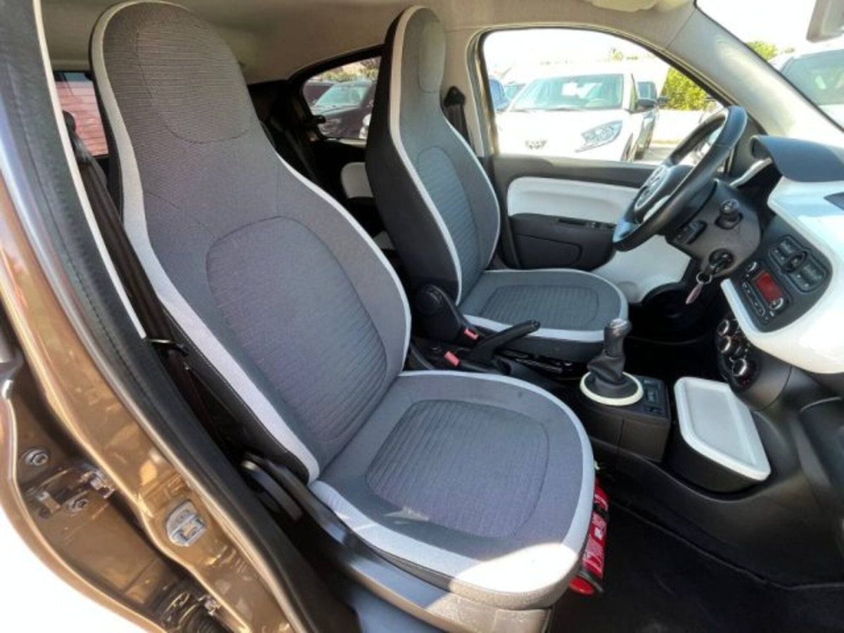 Renault Twingo 1.0 SCe Stop&Start Energy (6)