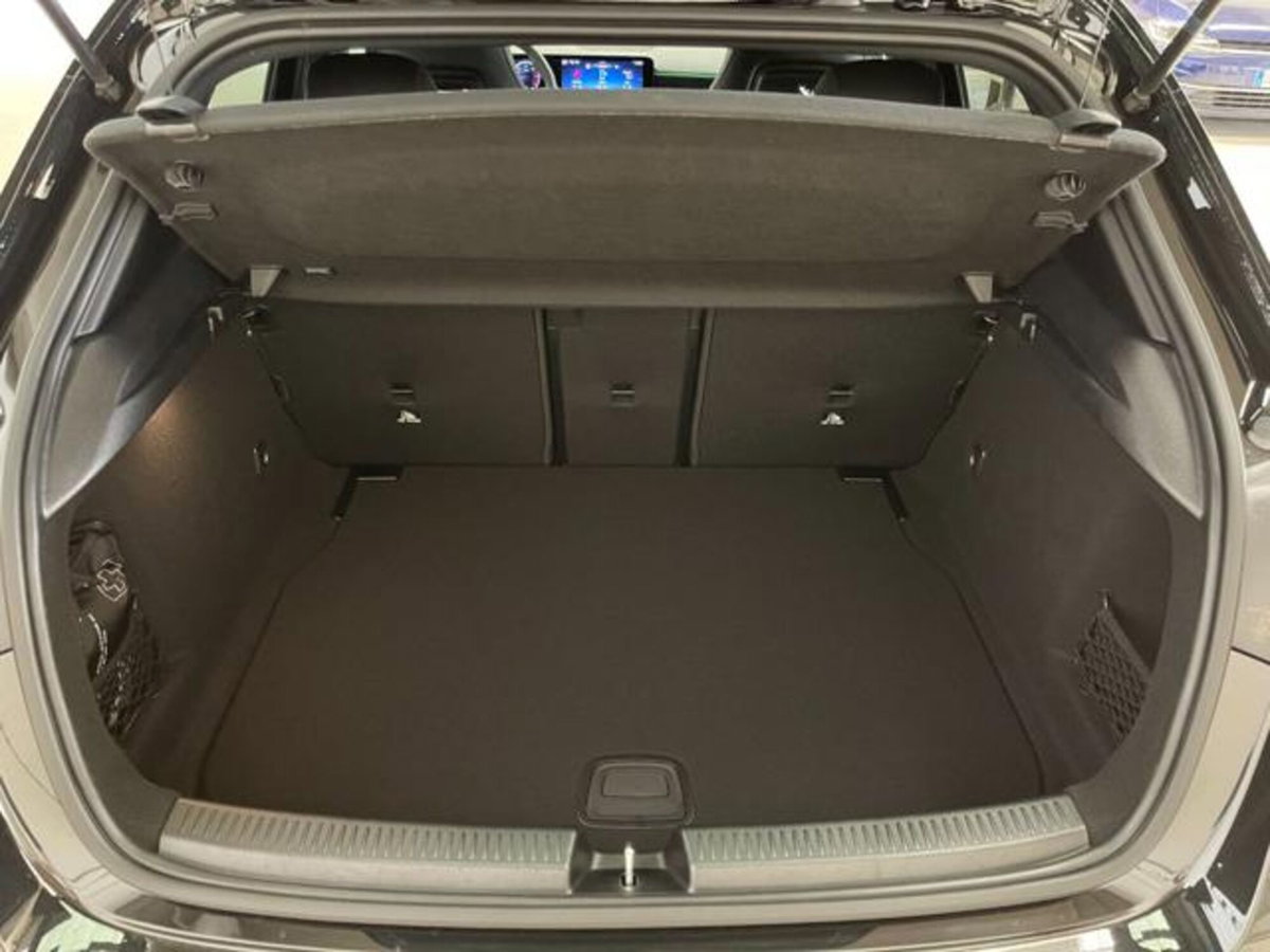 Mercedes-Benz Classe A 220 d AMG Line Premium Plus auto (14)
