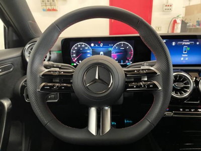 Mercedes-Benz Classe A 220 d AMG Line Premium Plus auto (20)