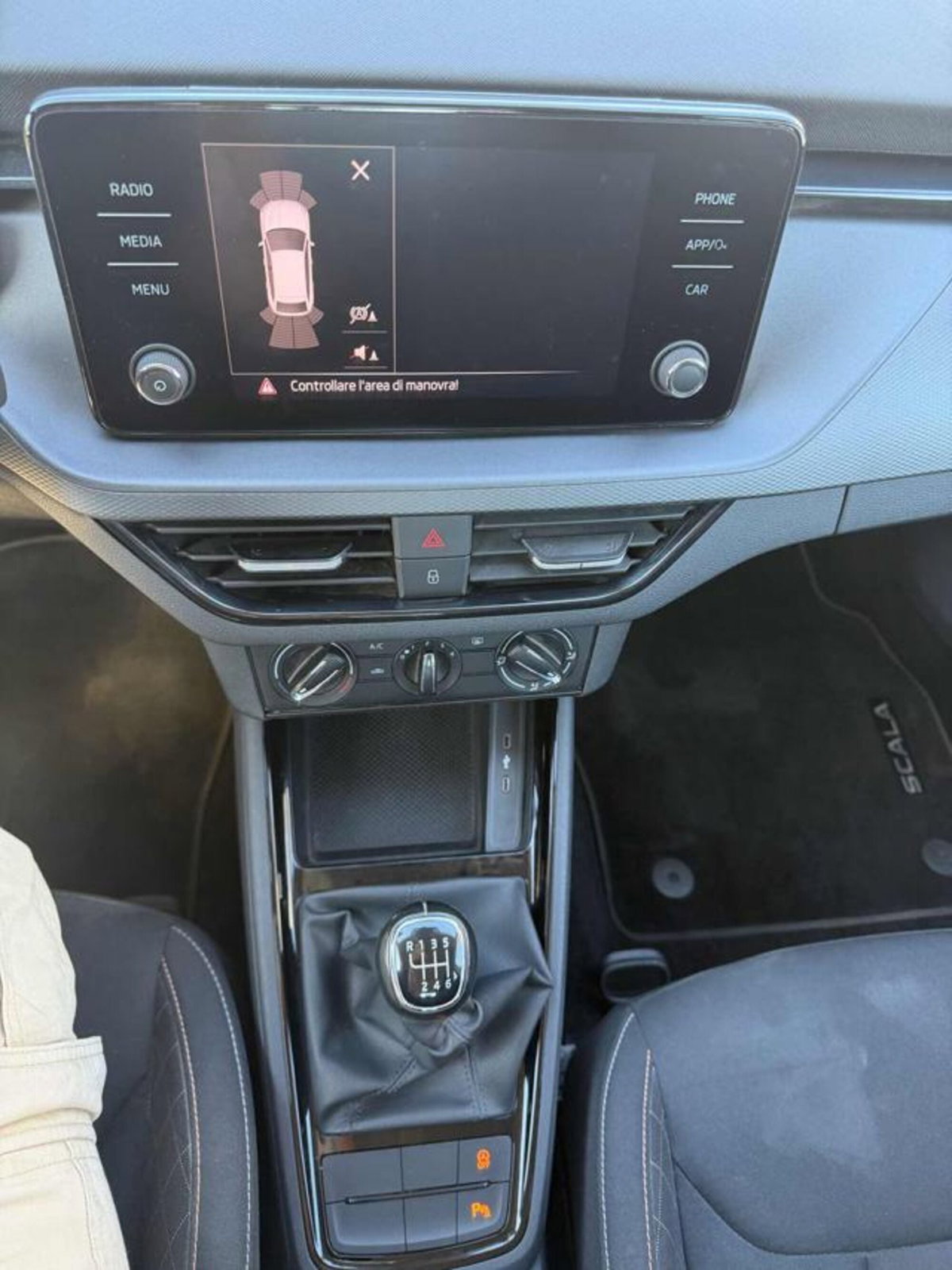 Skoda Scala 1.0 G-Tec Ambition (10)