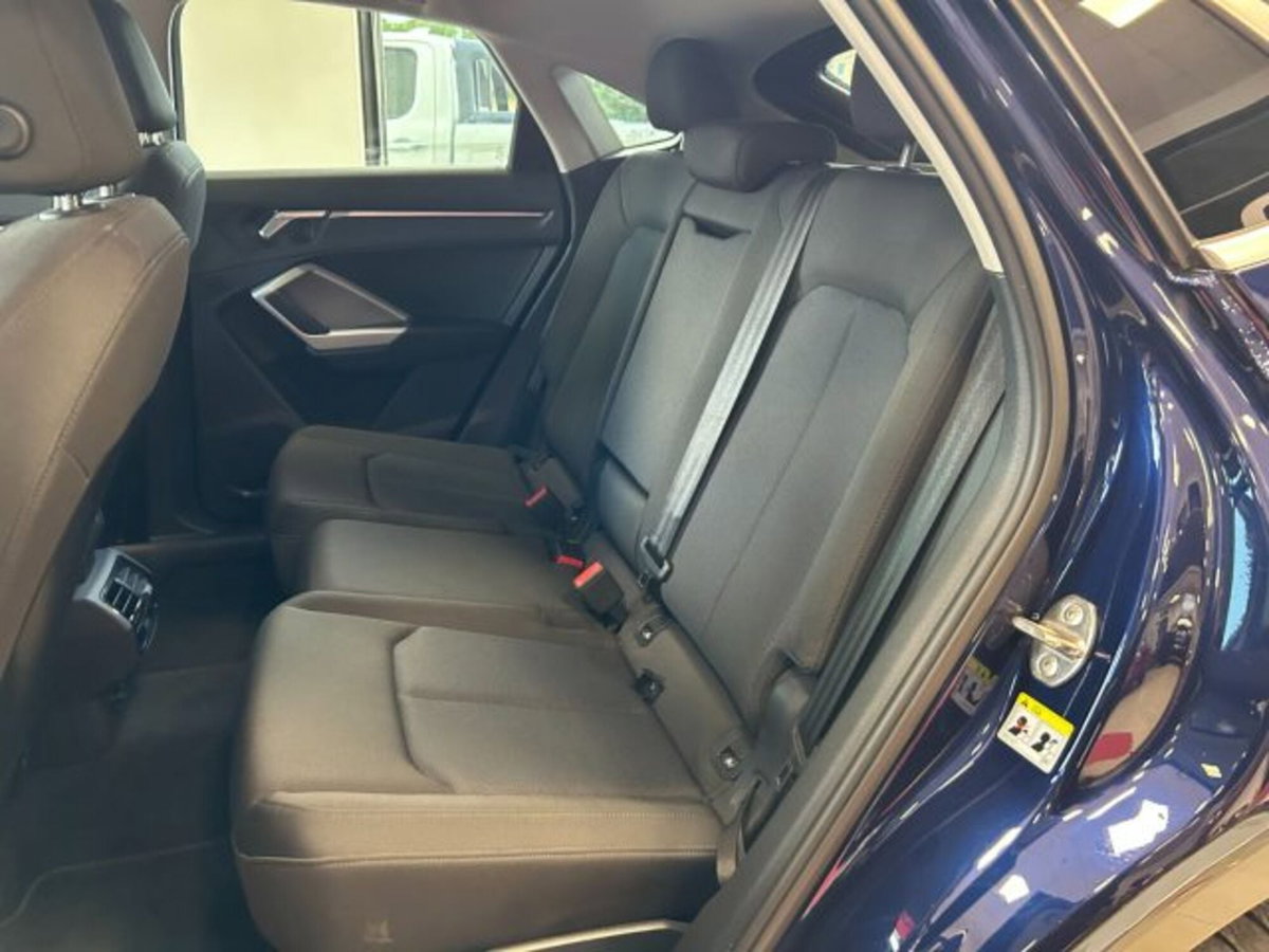 Audi Q3 Sportback 35 TDI quattro S tronic Business Plus (15)