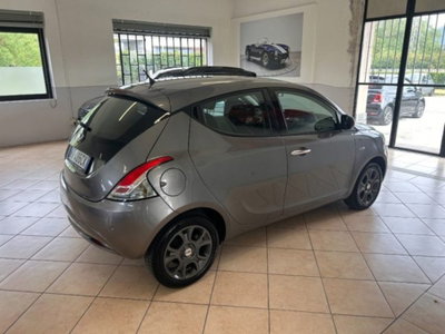 Lancia Ypsilon 1.2 69 CV 5 porte Elefantino Blu (3)