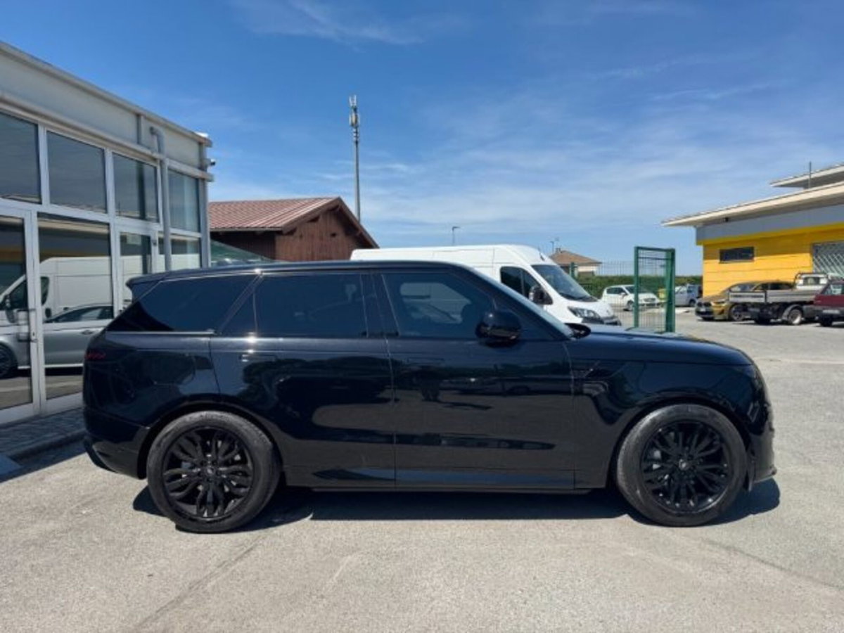 Land Rover Range Rover Sport 3.0D l6 249 CV HSE Dynamic Stealth (2)